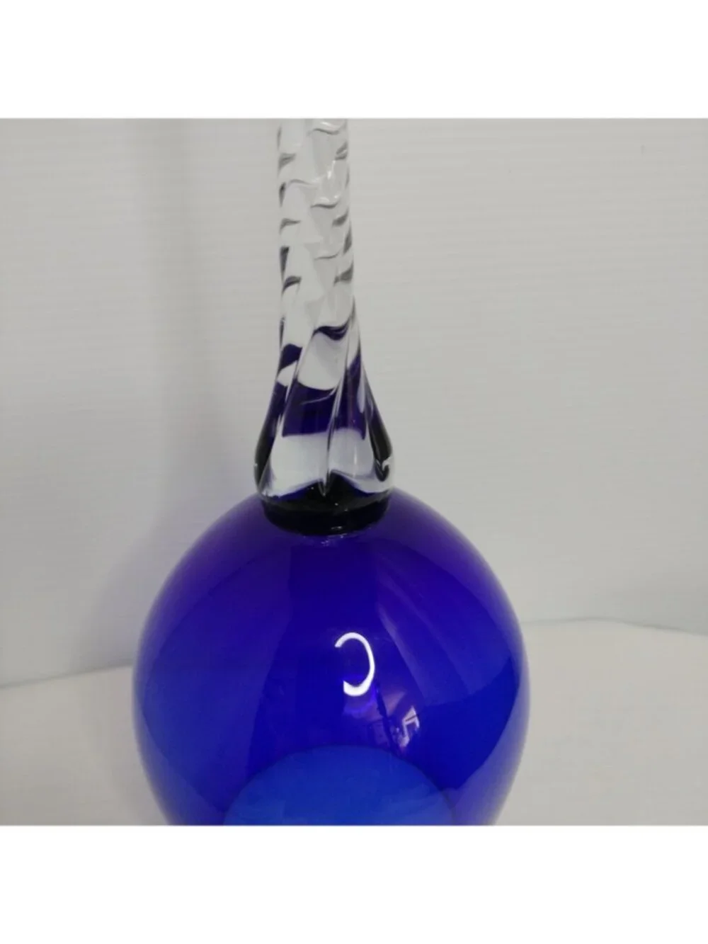 Bombay Cobalt Blue Ballon Wine Glass Twist Stem Goblet Art Glass 11